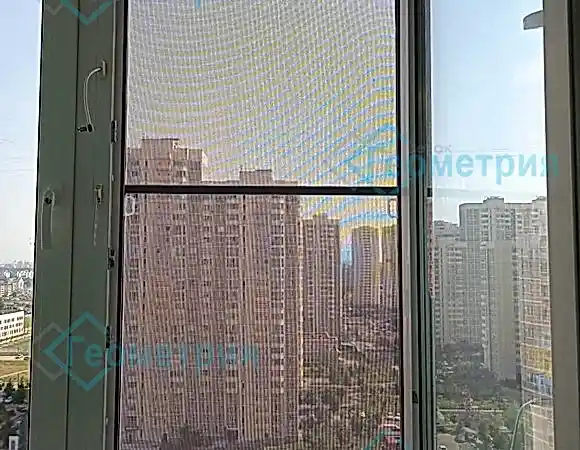 Москитные сетки на пластиковые окна